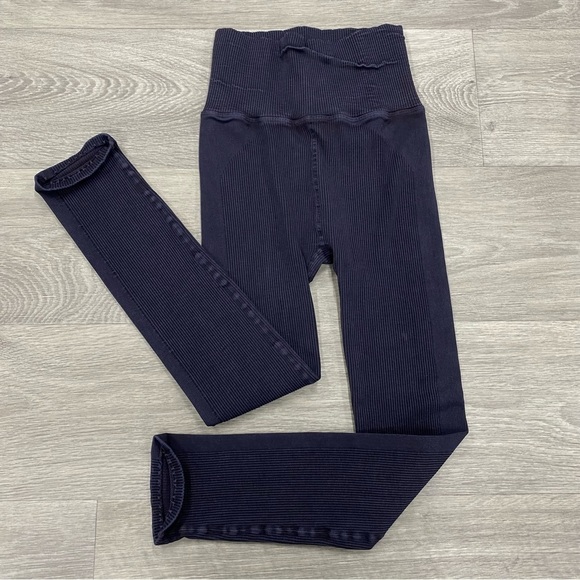 New FP Movement Ultra High-Rise 7/8 Happiness Runs Leggings Size XS/S - Picture 1 of 16